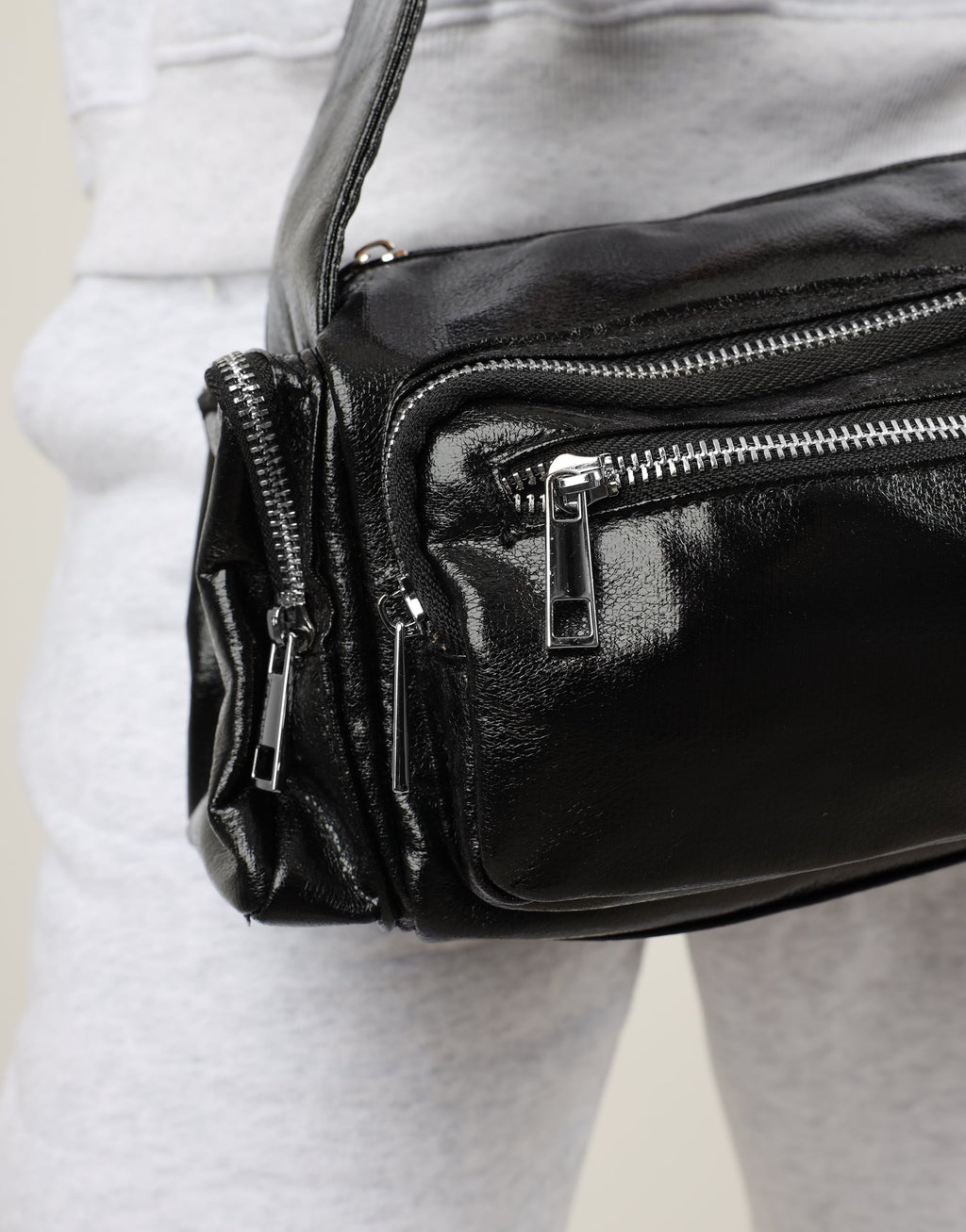 Ceyda Black Barrel Utility Shoulder Bag