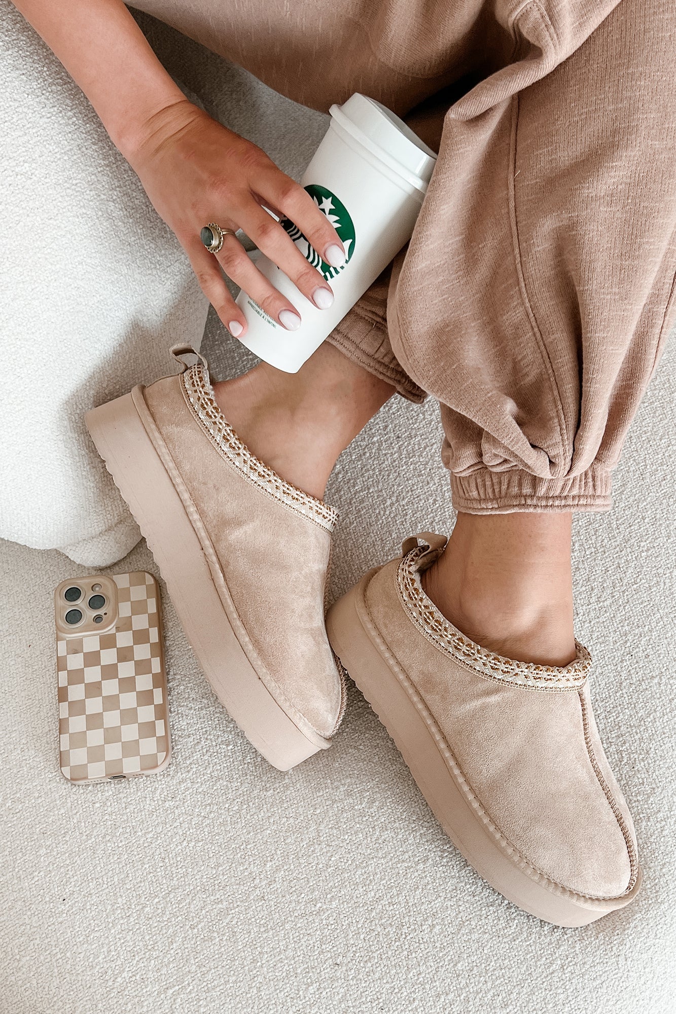 Alpine Glow Fur Lined Platform Slippers (Beige)