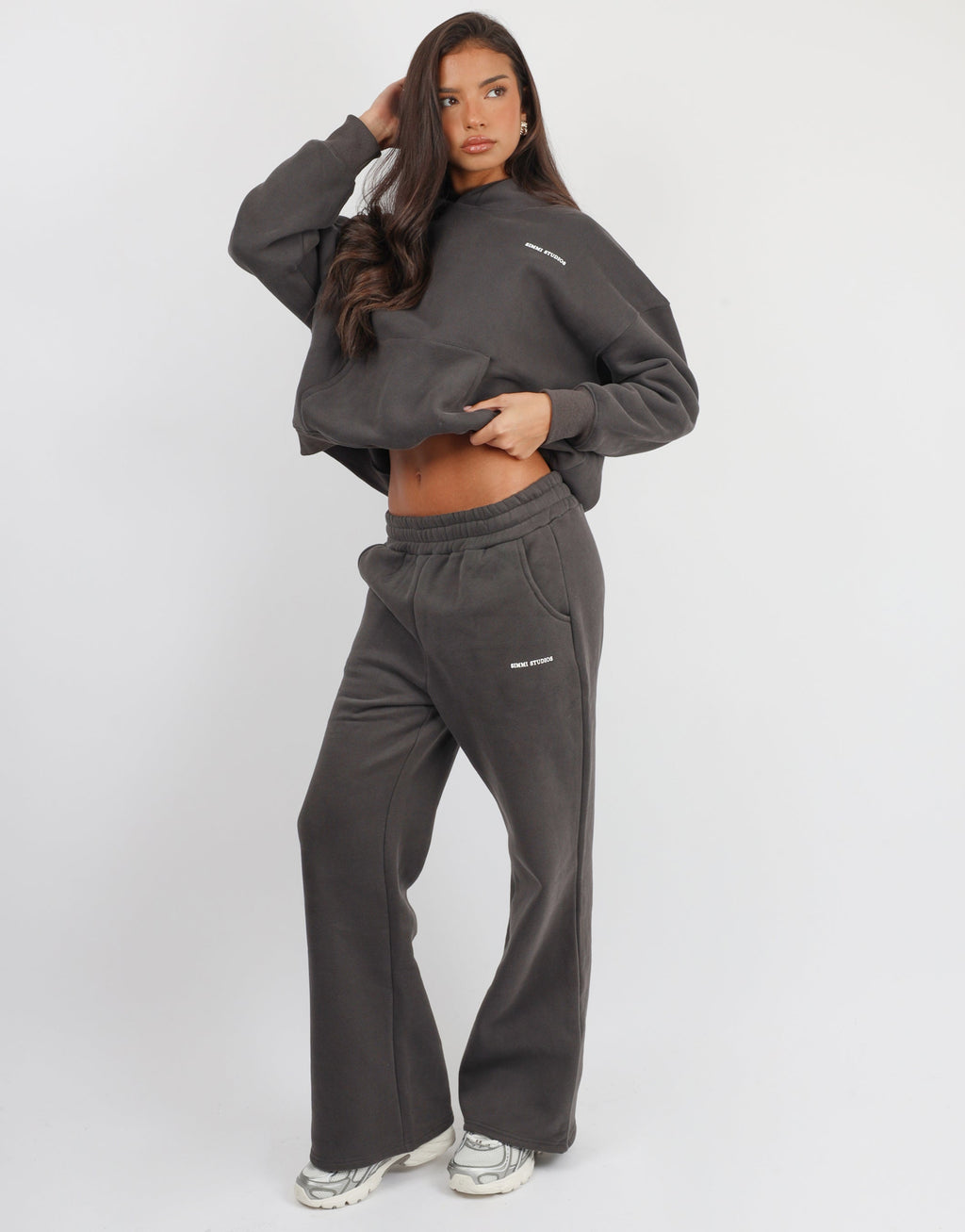 Colby Simmi Studios Essentials Flared Joggers in Slate