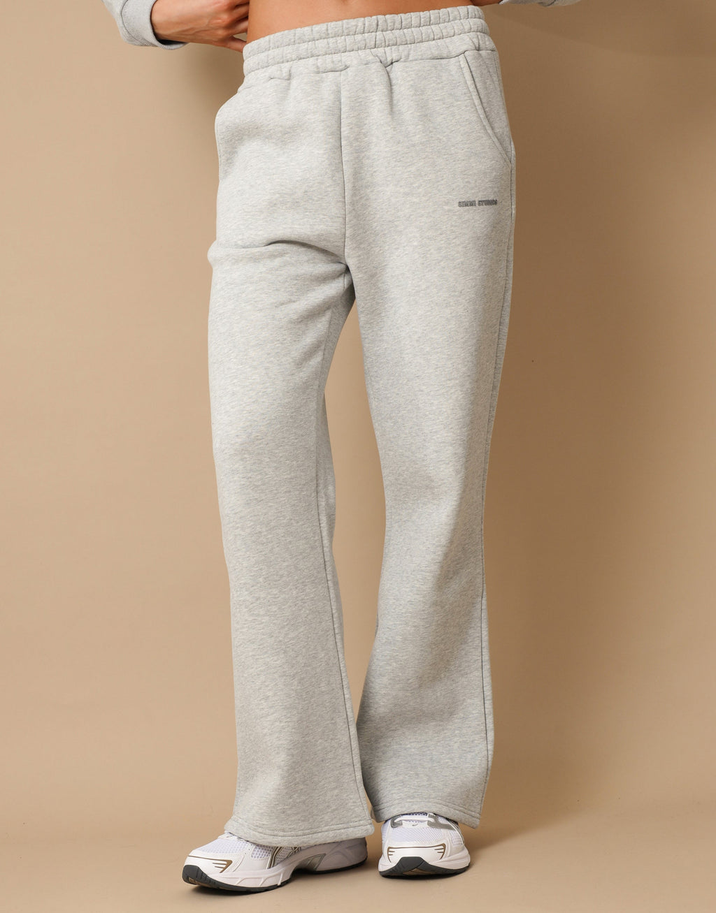 Colby Simmi Studios Essentials Joggers In Grey Marl