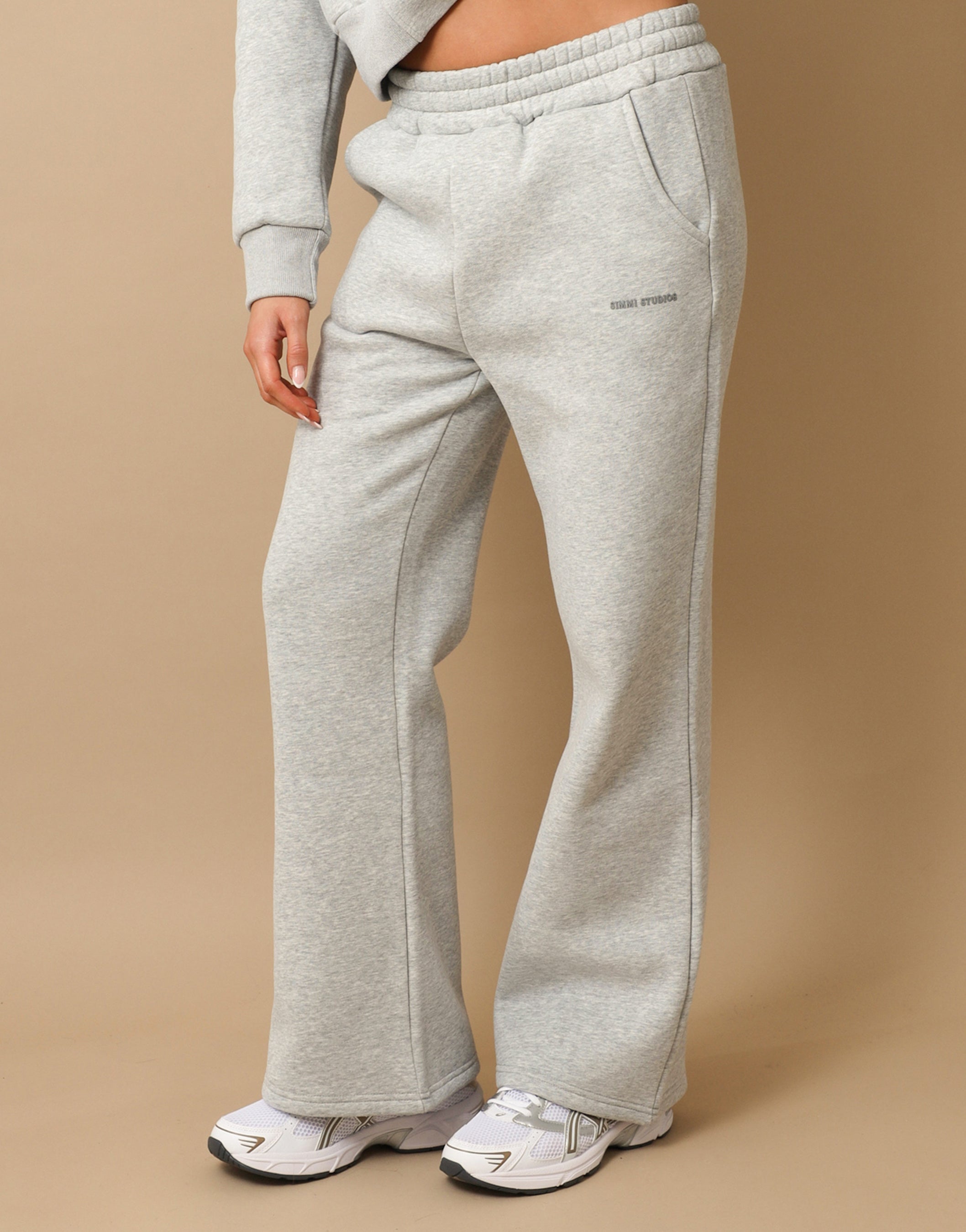 Colby Simmi Studios Essentials Joggers In Grey Marl
