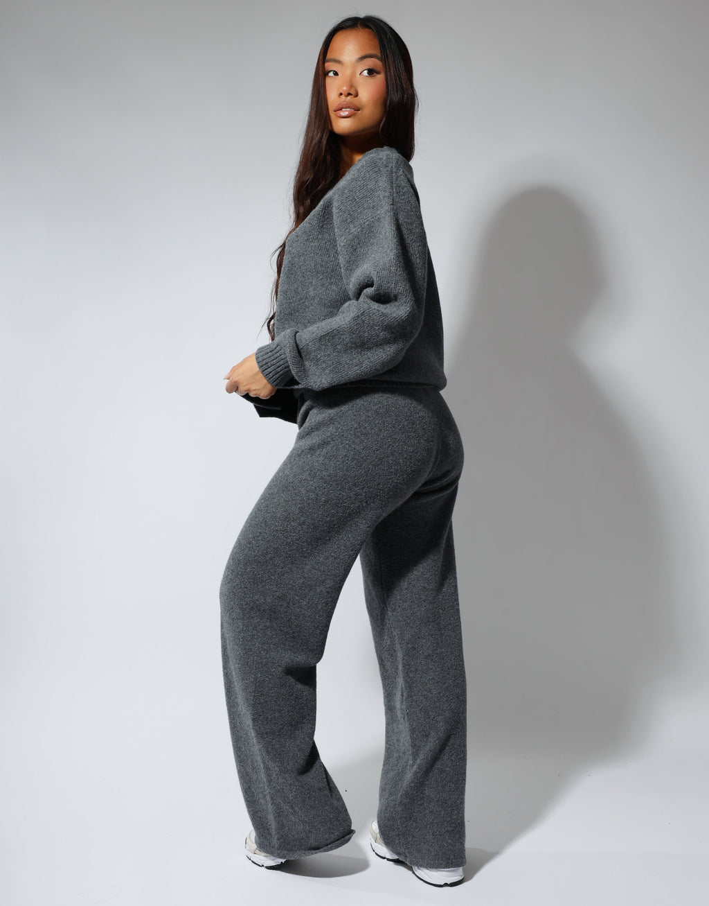 Alma Simmi studios soft touch cardigan in dark grey