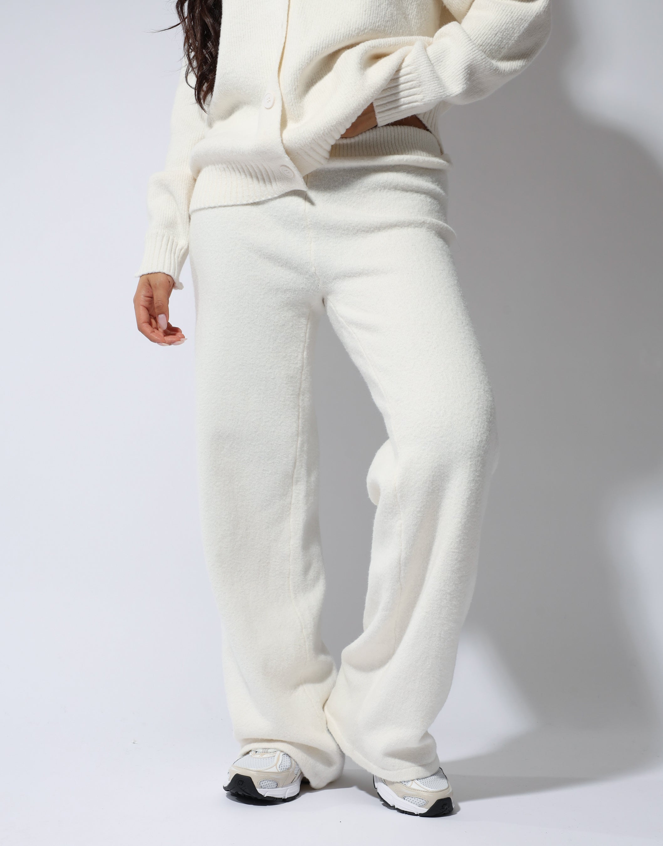 Eve Simmi studios soft touch wide leg trousers in cream