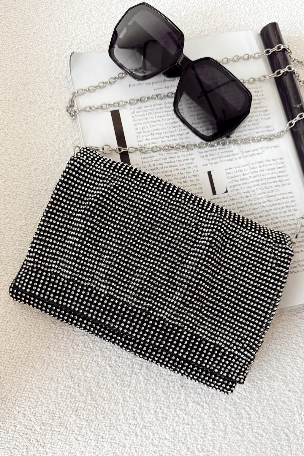 Big On Bling Rhinestone Clutch Purse (Clear/Black)