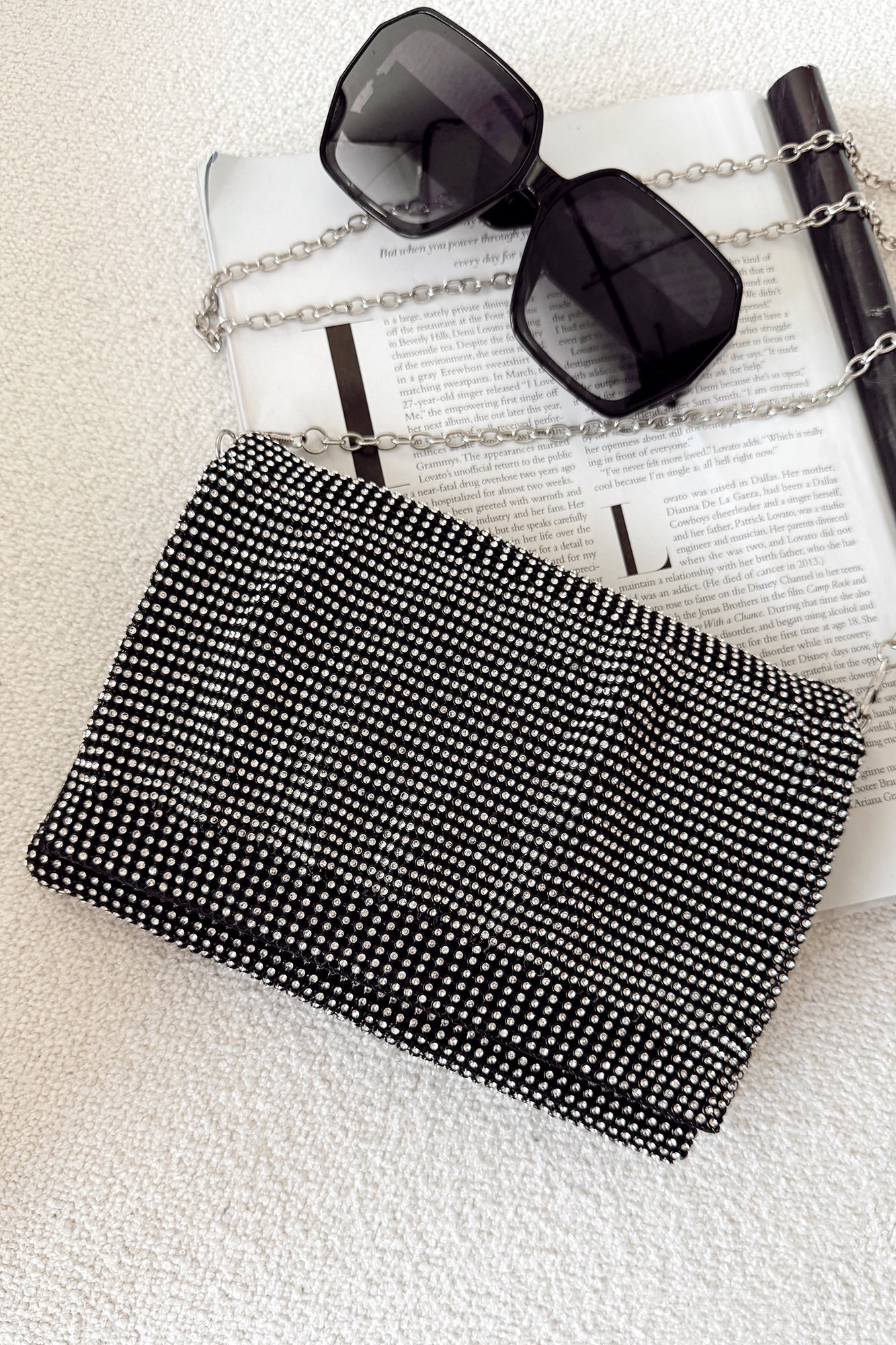 Big On Bling Rhinestone Clutch Purse (Clear/Black)