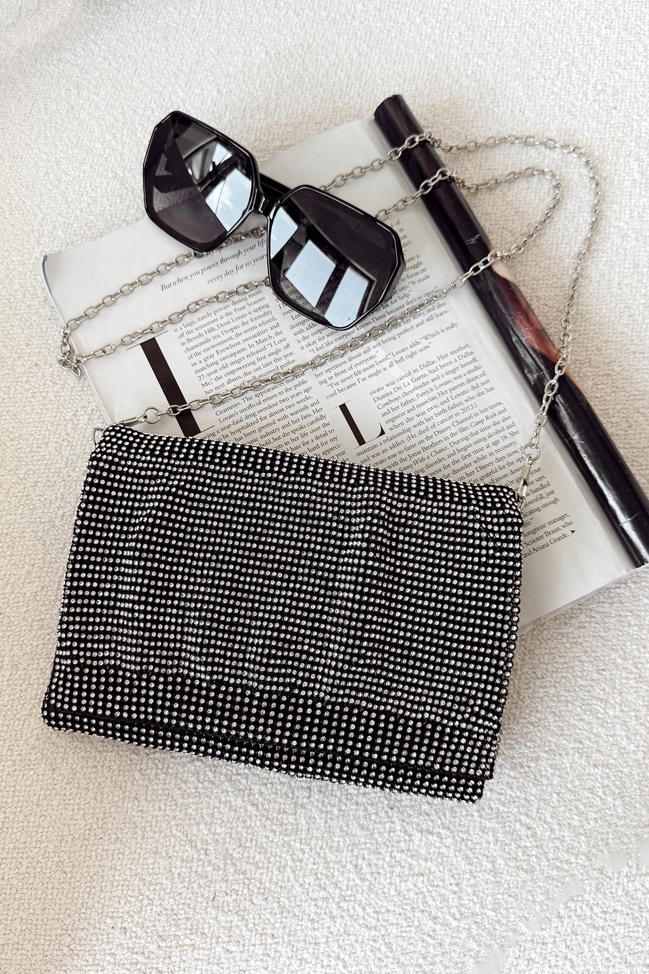 Big On Bling Rhinestone Clutch Purse (Clear/Black)