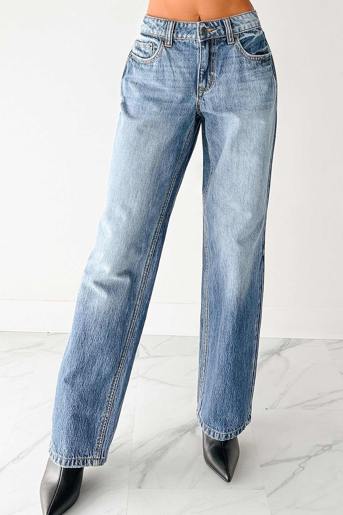 Adelyn Mid Rise Baggy Cello Jeans (Medium)